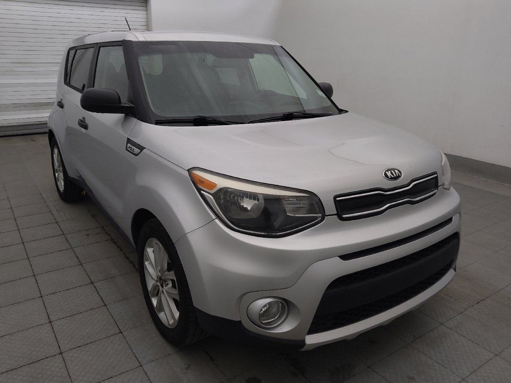 Used 2017 Kia Soul + FWD image 13