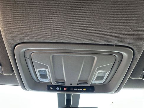 Used 2023 Chevrolet Silverado 2500 LT image 35