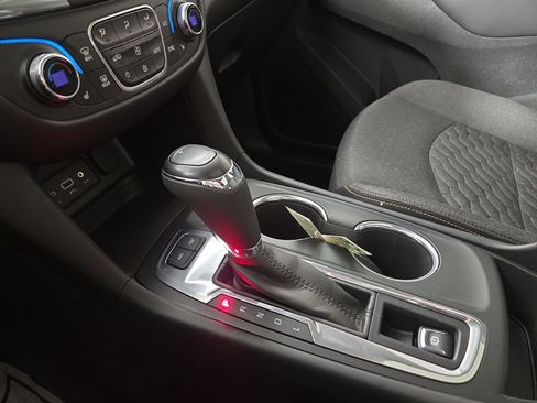 Certified 2020 Chevrolet Equinox LT image 24