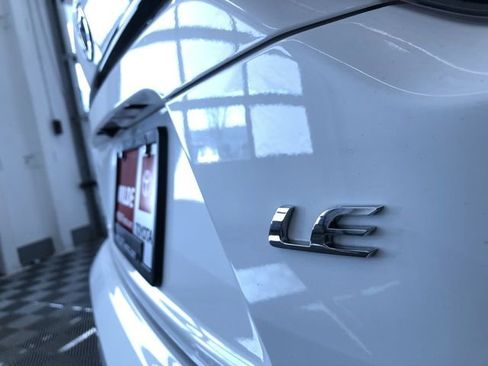 Used 2025 Toyota Corolla LE image 16