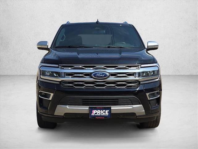 Used 2023 Ford Expedition Platinum RWD image 2