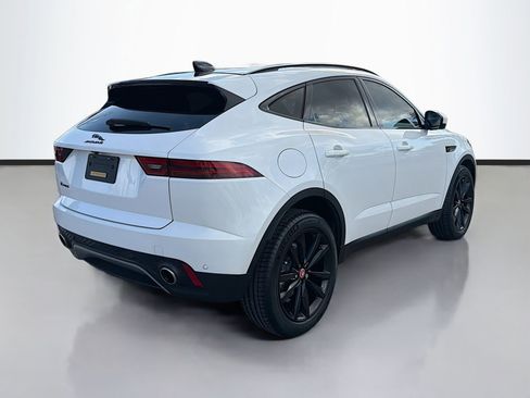Used 2022 Jaguar E-PACE SE image 4