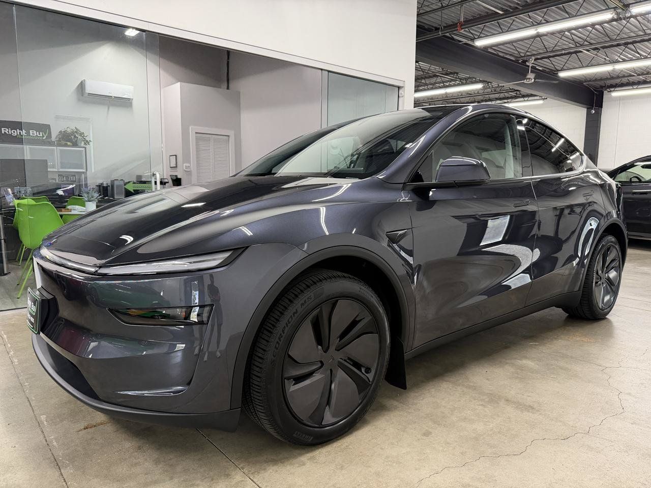 Used 2026 Tesla Model Y AWD image 1