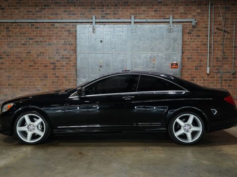 Used 2011 Mercedes-Benz CL 550 4MATIC w/ Sport Pkg Plus One image 1