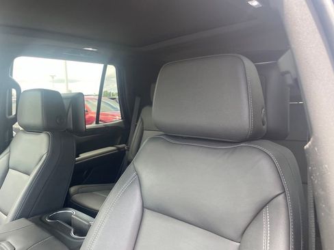 Used 2023 Chevrolet Tahoe Z71 w/ Luxury Package AWD/4WD image 21