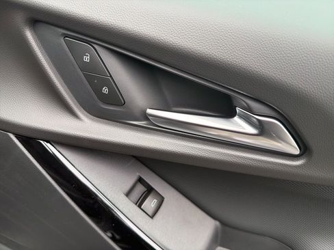 New 2026 Chevrolet Equinox LT w/ Convenience Package II image 26