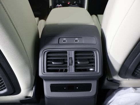 New 2025 Audi Q5 Premium Plus image 24