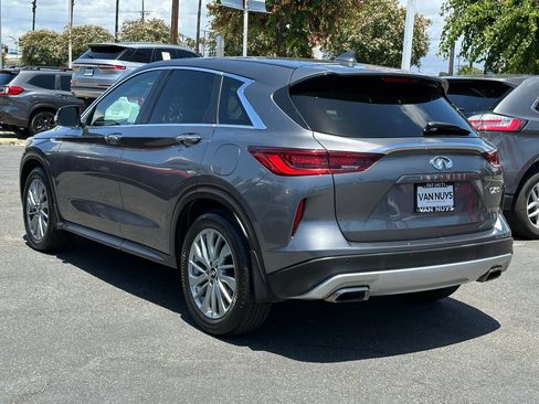 Used 2023 INFINITI QX50 Pure FWD image 4