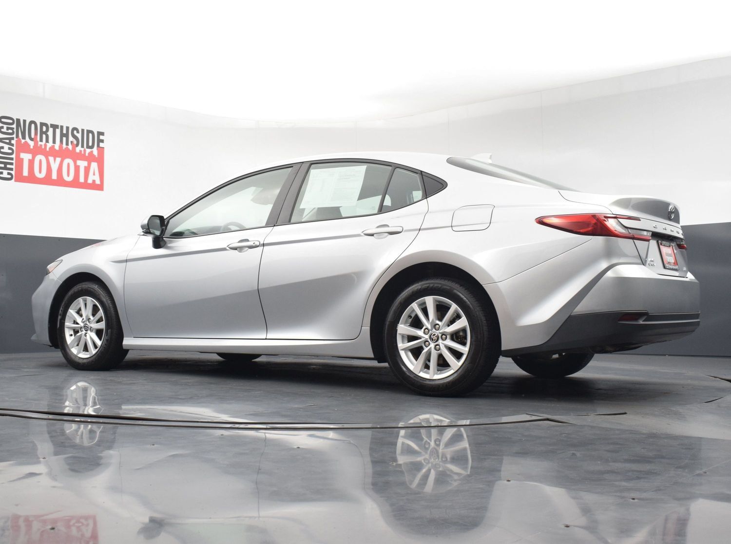 Used 2025 Toyota Camry LE w/ Convenience Package AWD/4WD image 27