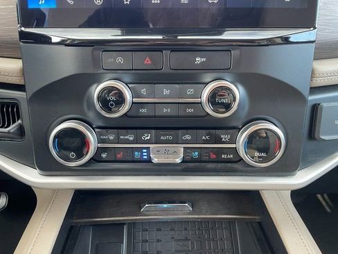 Certified 2024 Ford Expedition Max Limited image 30