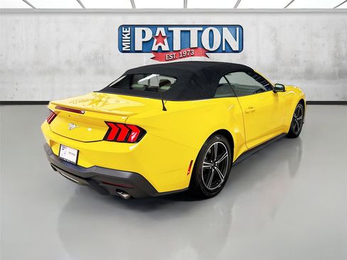 Used 2024 Ford Mustang Premium image 7