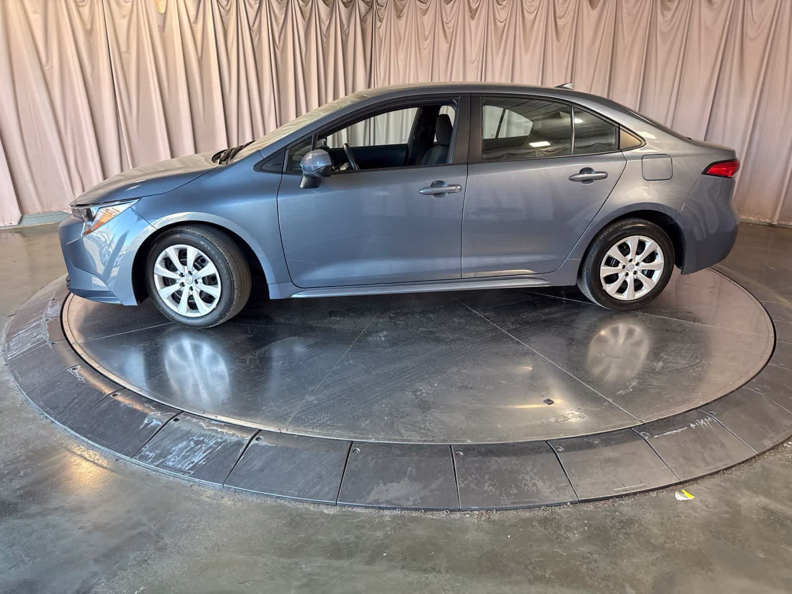 Used 2025 Toyota Corolla LE FWD image 7