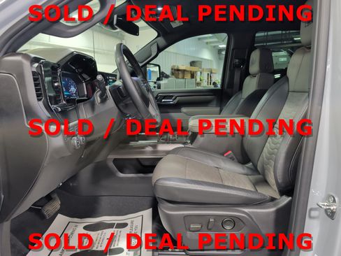 Used 2025 Chevrolet Silverado 2500 ZR2 w/ ZR2 Bison Edition AWD/4WD image 8