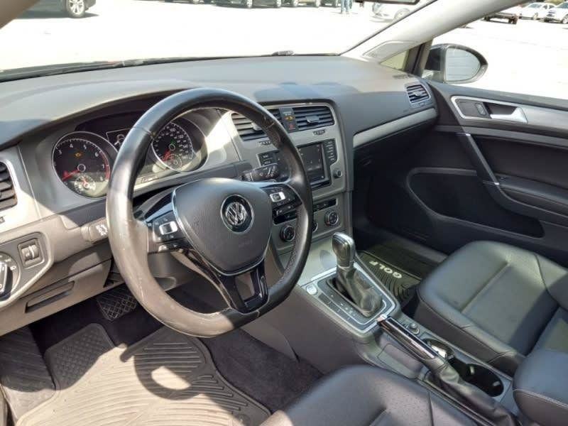 Used 2017 Volkswagen Golf SE FWD image 6