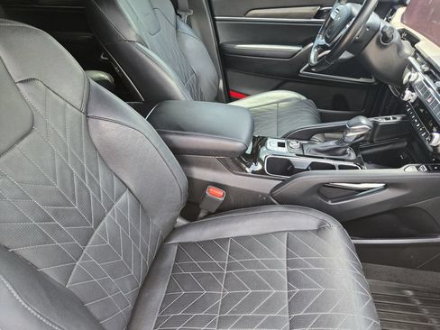 Certified 2023 Kia Telluride SX X-Line AWD/4WD image 19