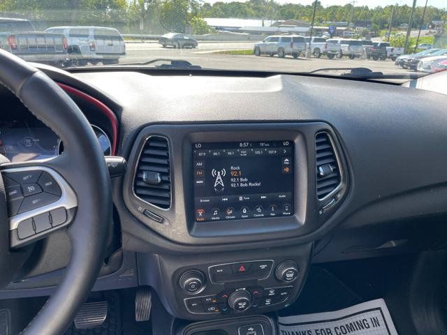 Used 2018 Jeep Compass Trailhawk w/ Navigation Group AWD/4WD image 18