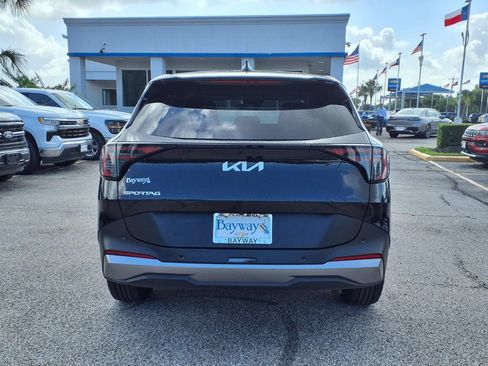 Used 2026 Kia Sportage LX FWD image 22
