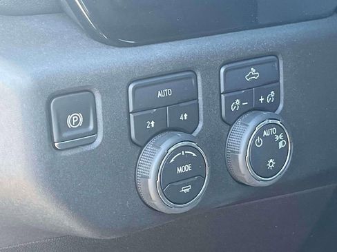 Used 2026 Chevrolet Silverado 1500 LT AWD/4WD image 20