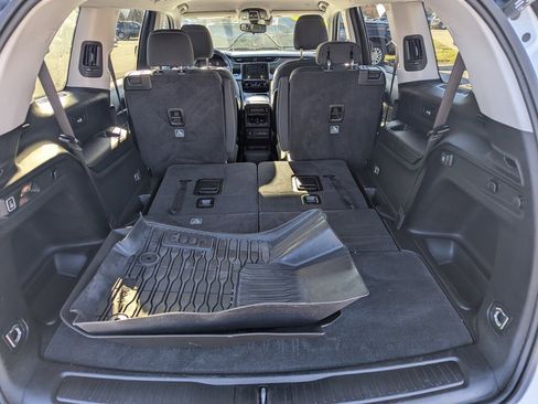 Used 2021 Jeep Grand Cherokee L Laredo w/ Luxury Tech Group I image 13