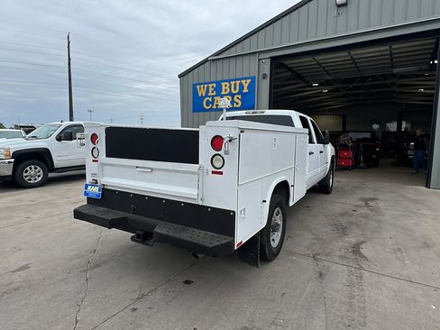 Used 2014 Chevrolet Silverado 2500 LT w/ Convenience Package AWD/4WD image 6