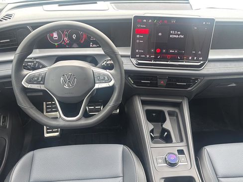 New 2026 Volkswagen Tiguan SE R-Line AWD/4WD image 19