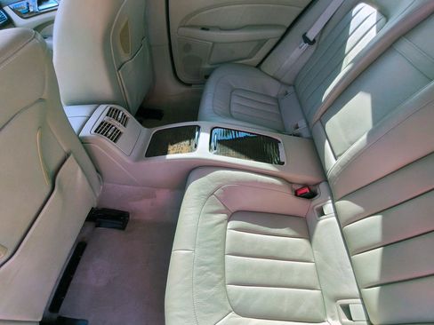 Used 2013 Mercedes-Benz CLS 550 4MATIC image 28