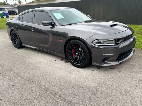 Used 2019 Dodge Charger Scat Pack w/ Dynamics Package image 1