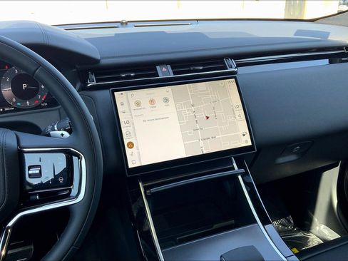 New 2026 Land Rover Range Rover Velar Dynamic SE image 8