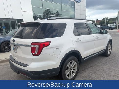 Used 2019 Ford Explorer XLT w/ Equipment Group 202A FWD image 5