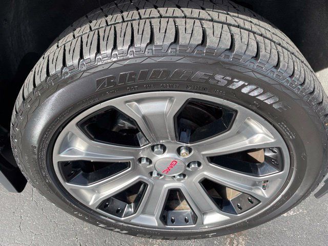 Used 2017 GMC Yukon Denali w/ Open Road Package AWD/4WD image 42