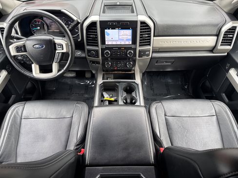 Certified 2019 Ford F350 Lariat w/ Lariat Ultimate Package image 3