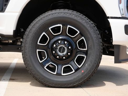 New 2026 Ford F350 Platinum w/ FX4 Off-Road Package AWD/4WD image 8