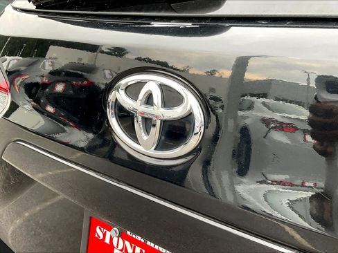 Used 2023 Toyota Corolla Cross LE FWD image 30