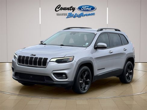 Used 2021 Jeep Cherokee Latitude Plus image 2