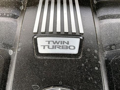 Used 2024 Lexus LX 600 4WD w/ Luxury Package image 31