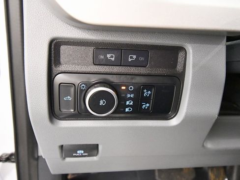 Used 2024 Ford F350 XLT w/ FX4 Off-Road Package image 17