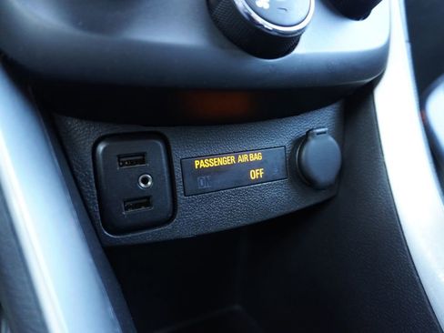 Used 2017 Chevrolet Trax LT w/ LT Convenience Package FWD image 18