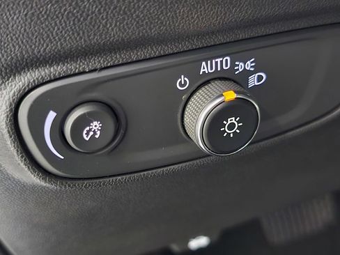 Certified 2024 Chevrolet Equinox LT AWD/4WD image 30