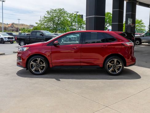 Used 2019 Ford Edge ST w/ Convenience Package AWD/4WD image 4