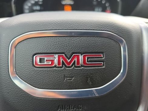 Used 2025 GMC Sierra 1500 SLT RWD image 5