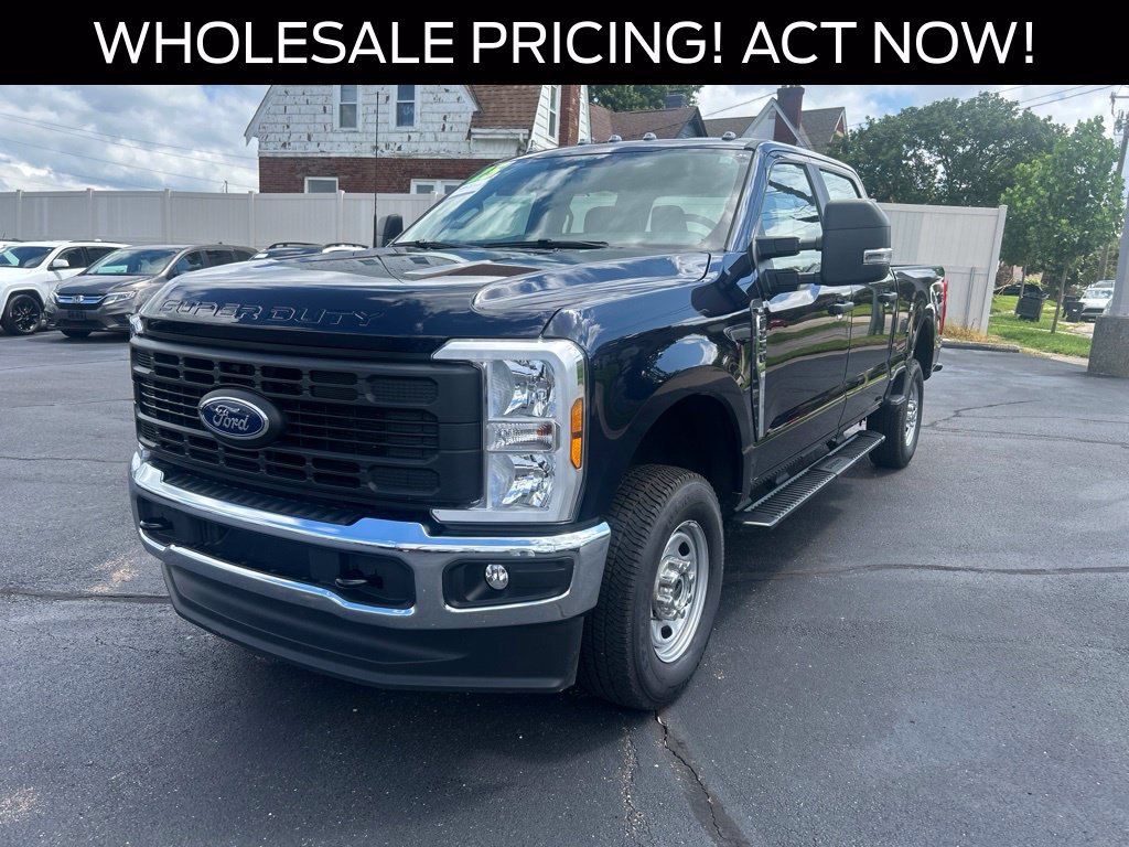 Certified 2025 Ford F250 XL AWD/4WD image 2