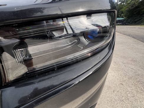 Used 2017 Dodge Charger R/T RWD image 18