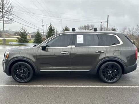 Used 2020 Kia Telluride SX w/ SX Prestige Package image 2