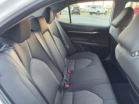 Used 2024 Toyota Camry LE image 10