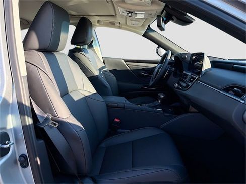 New 2025 Lexus ES 350 w/ Premium Package image 15