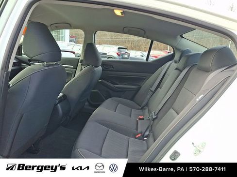 Used 2023 Nissan Altima 2.5 SV image 12