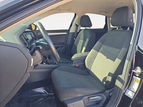 Used 2019 Volkswagen Jetta S image 18