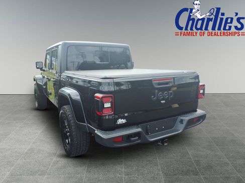 Used 2025 Jeep Gladiator Sport AWD/4WD image 5