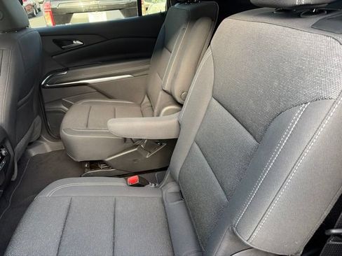 Certified 2025 Chevrolet Traverse LT w/ Driver Confidence Package AWD/4WD image 9