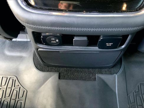 Certified 2022 Lincoln Navigator L Reserve image 34